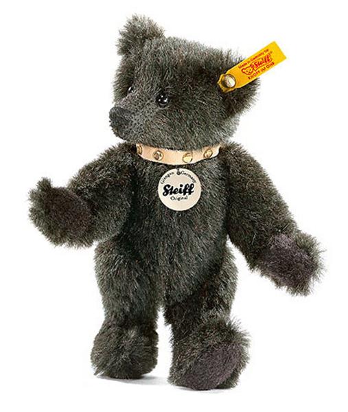 green steiff bear